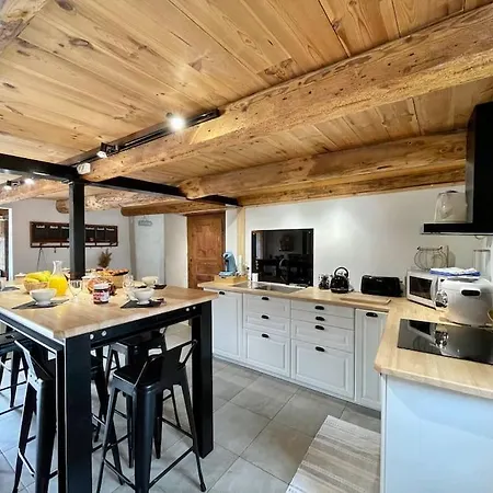 Les Voutes Du Chambon