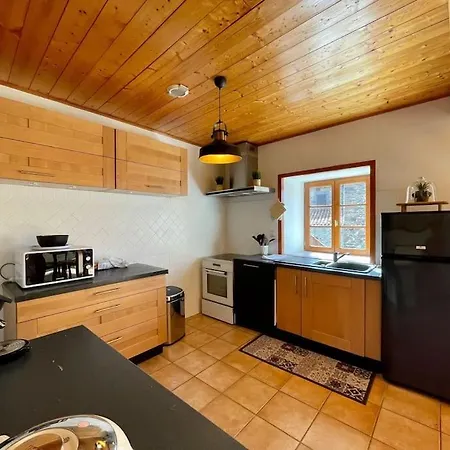 Les Voutes Du Chambon Holiday home *